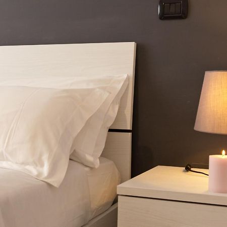 Le Corti Di Napoli Apartments Eksteriør bilde