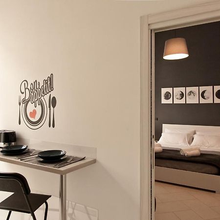 Le Corti Di Napoli Apartments Eksteriør bilde