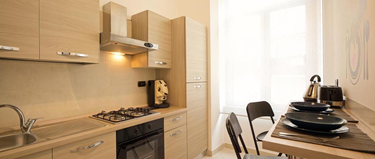 Le Corti Di Napoli Apartments Eksteriør bilde
