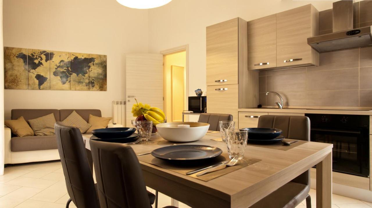 Le Corti Di Napoli Apartments Eksteriør bilde