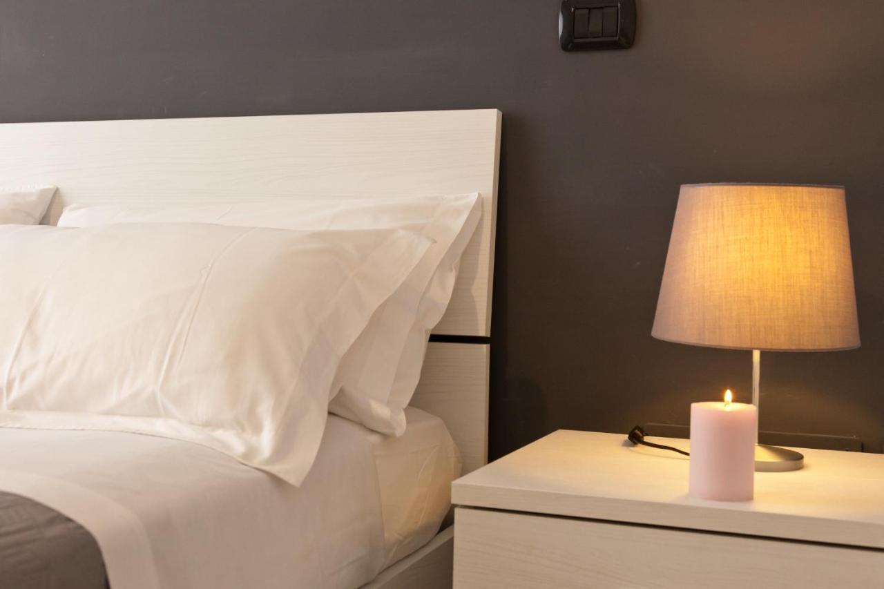 Le Corti Di Napoli Apartments Eksteriør bilde