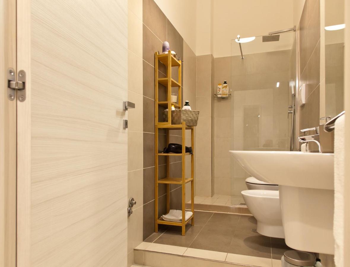 Le Corti Di Napoli Apartments Eksteriør bilde