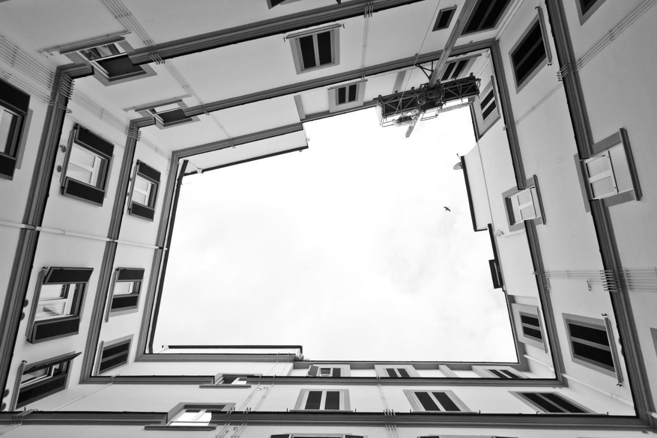 Le Corti Di Napoli Apartments Eksteriør bilde
